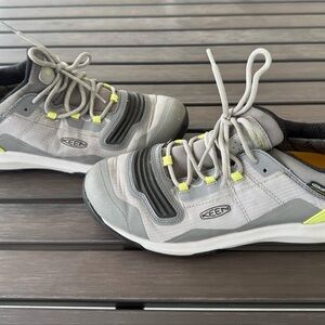 KEEN Shoes Hiking Waterproof Outdoor Sneaker‎